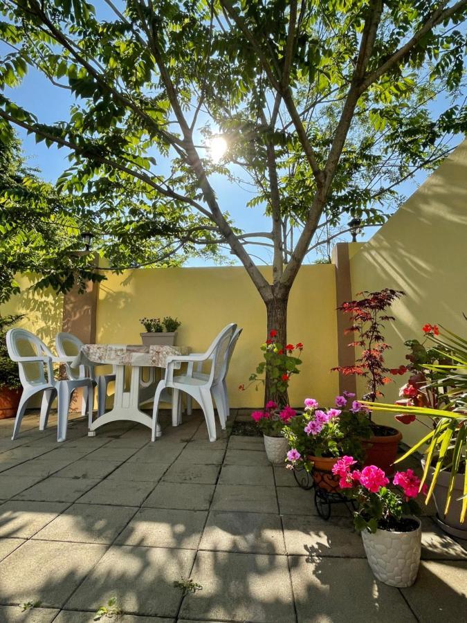Guest House Кобулети Екстериор снимка