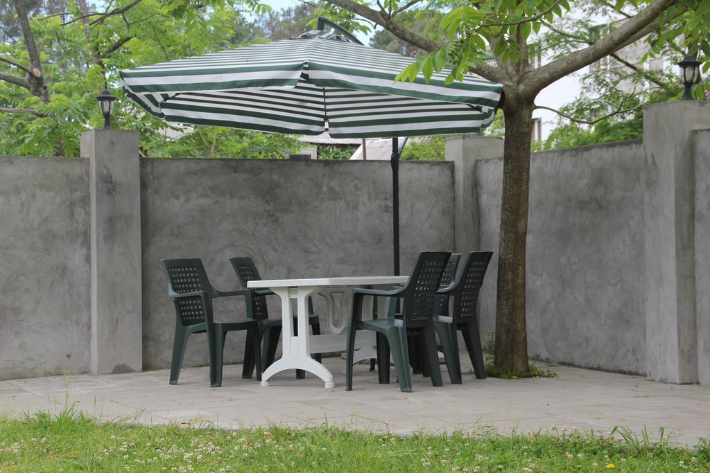 Guest House Кобулети Екстериор снимка